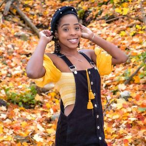 Meet your Posher, Javelle